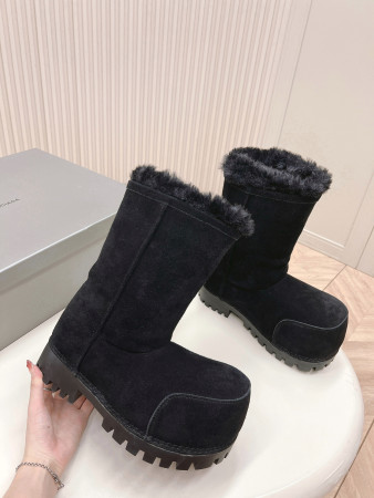 UA Ba*len*cia*ga Snow Boot