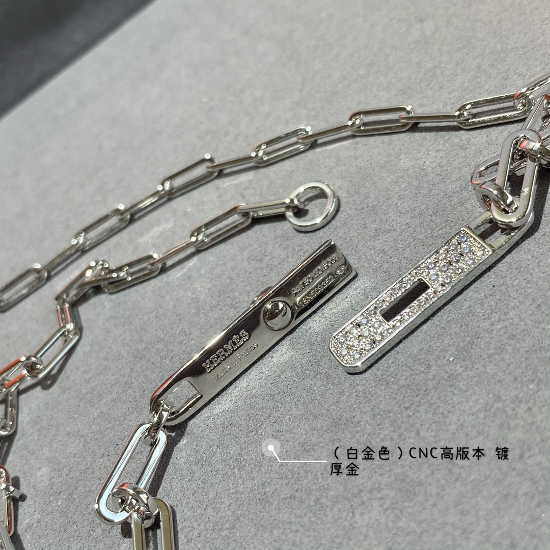 H**me5 belt button necklace