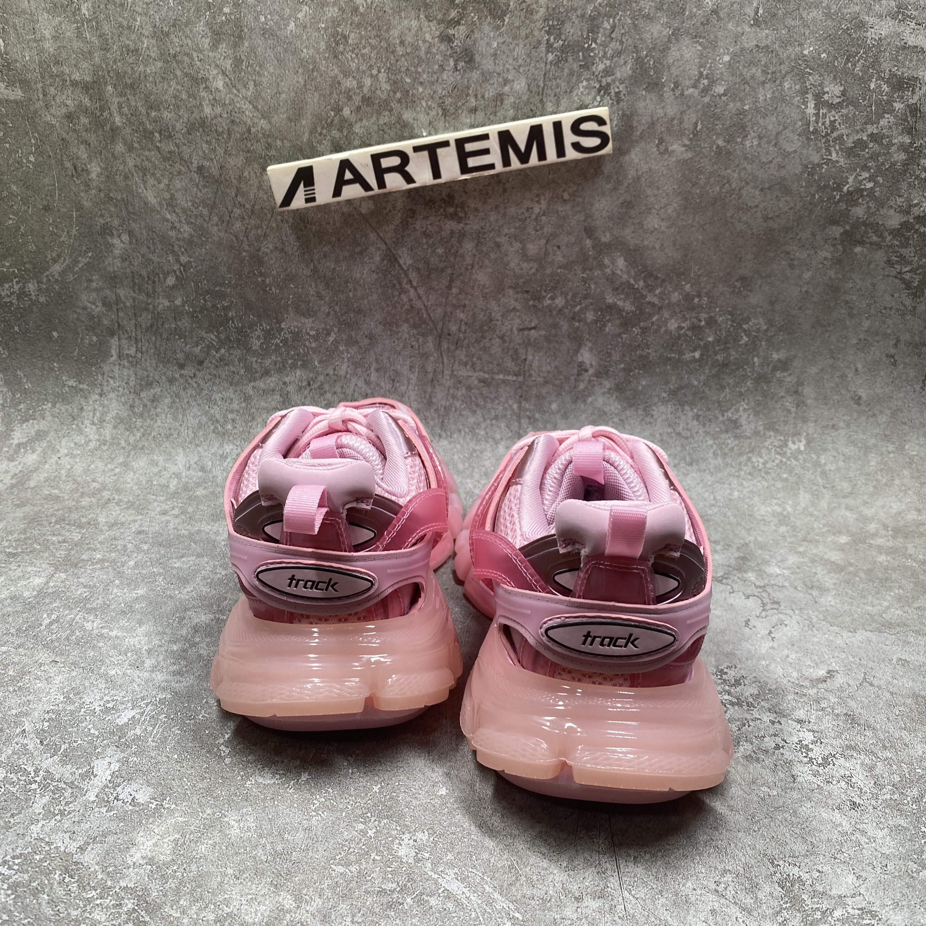 Balenciga Wmns Track Sneaker 