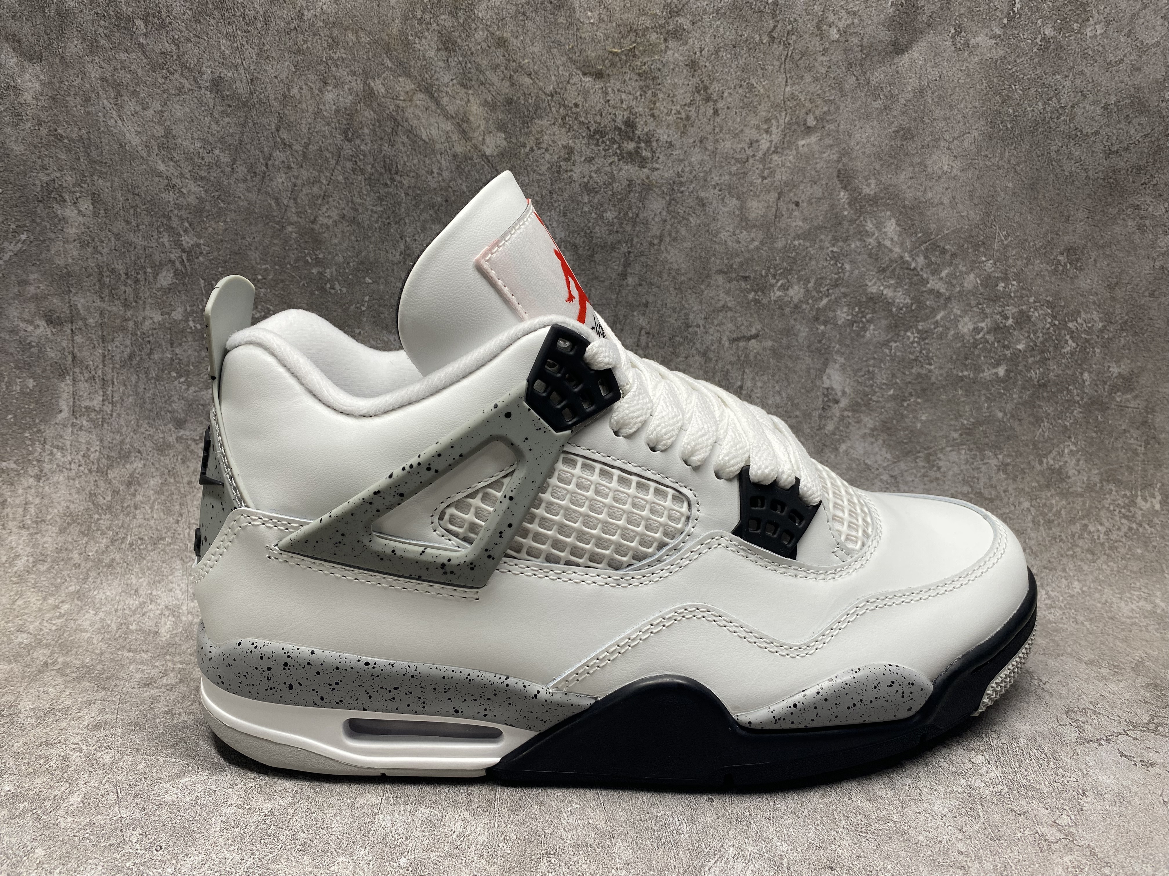 UA Air Jordan 4 Retro