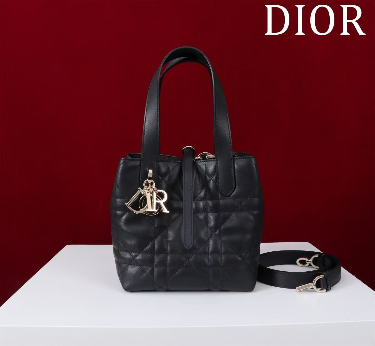 D*0r Small D*0r Toujours Vertical Tote Bag 18.5 x 18.5 x 12 cm