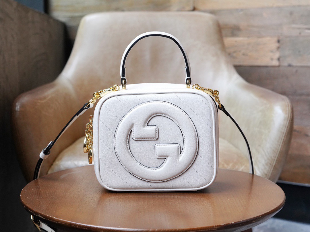 G*u*i blondie top handle bag