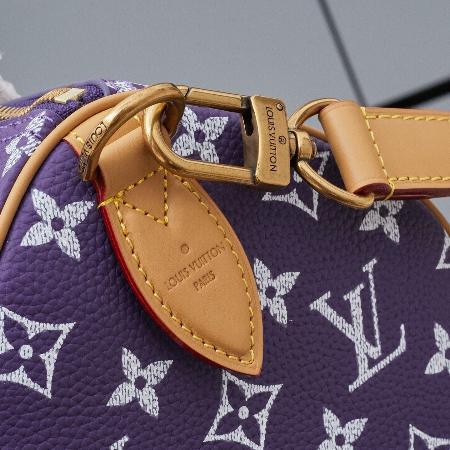 LV Speedy P9 Bandoulière 30 M11562-1 30x21x17cm