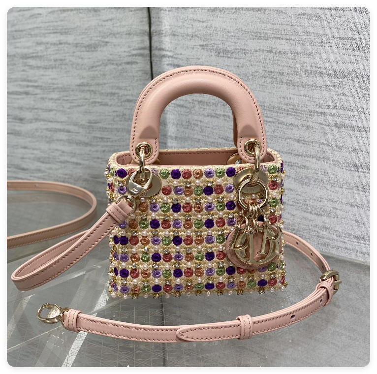 D*0r Artistic Limited Edition Three-Gusset Lady D*0r Micro Bag with Heavy Bead Embroidery 12x10x5cm