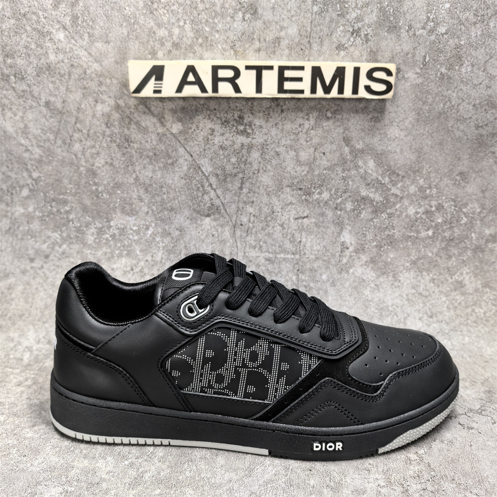 UA D*0r Sneaker