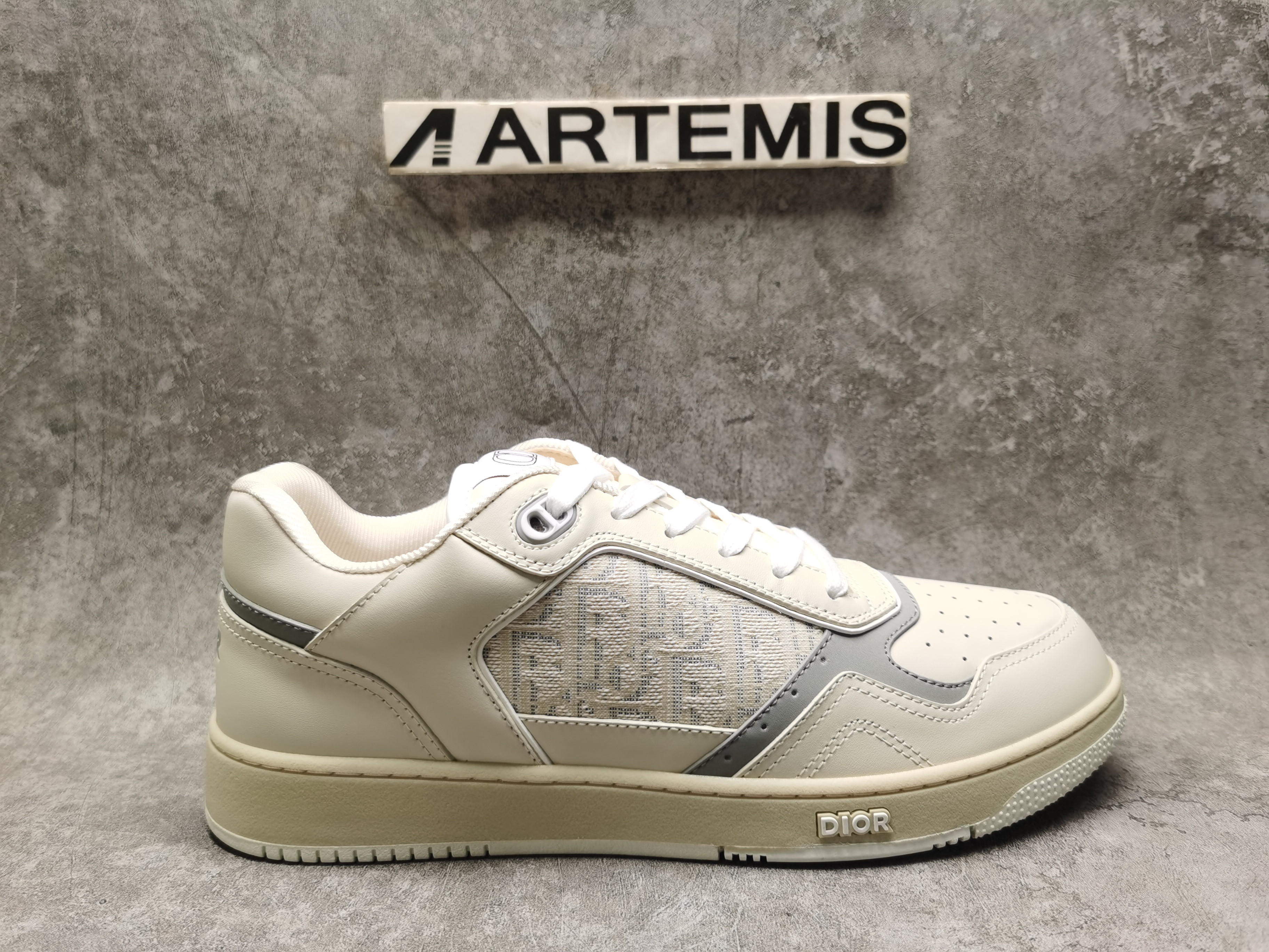 UA D*0r Sneaker