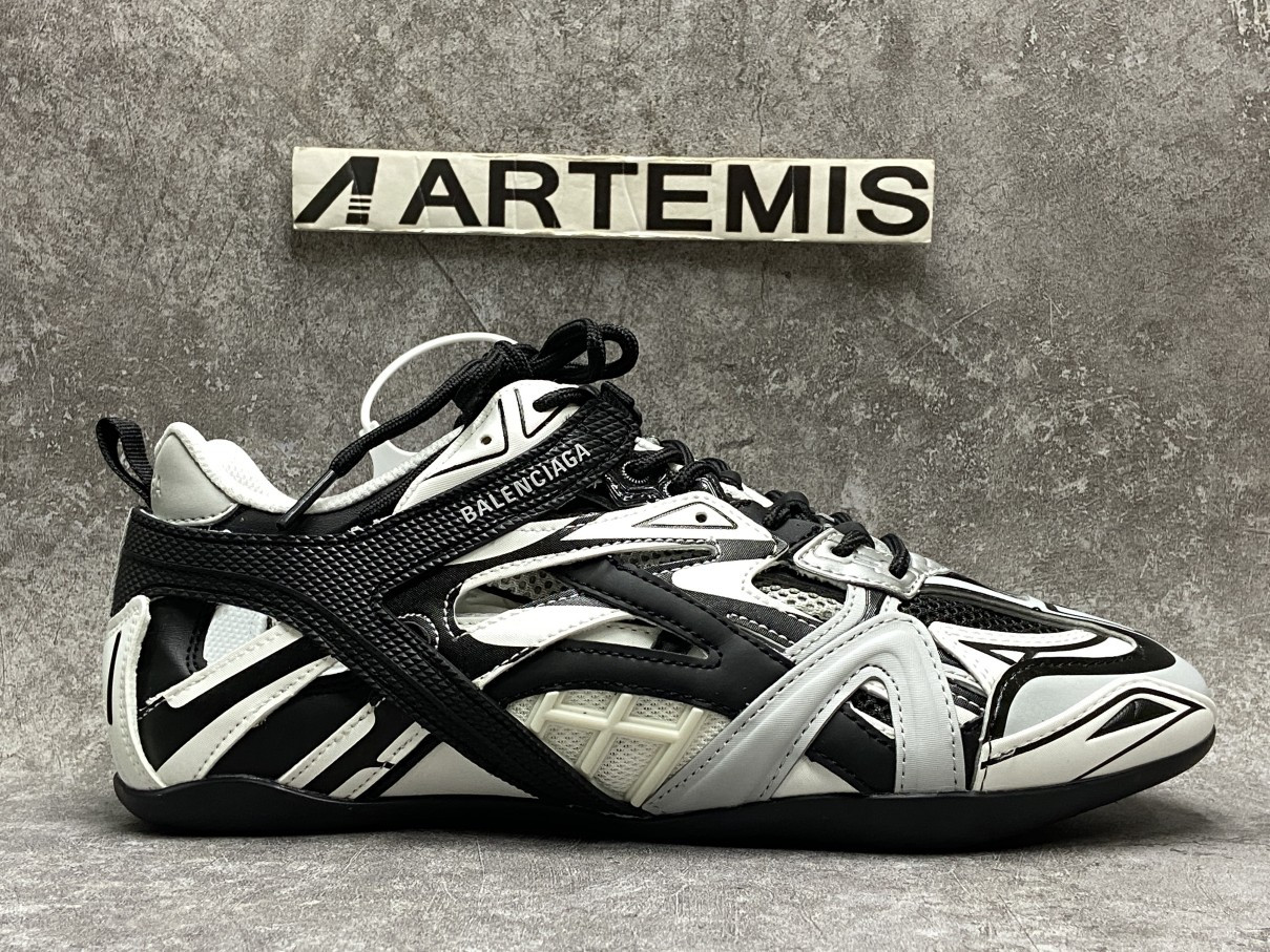 Balenciga Drive Sneaker 