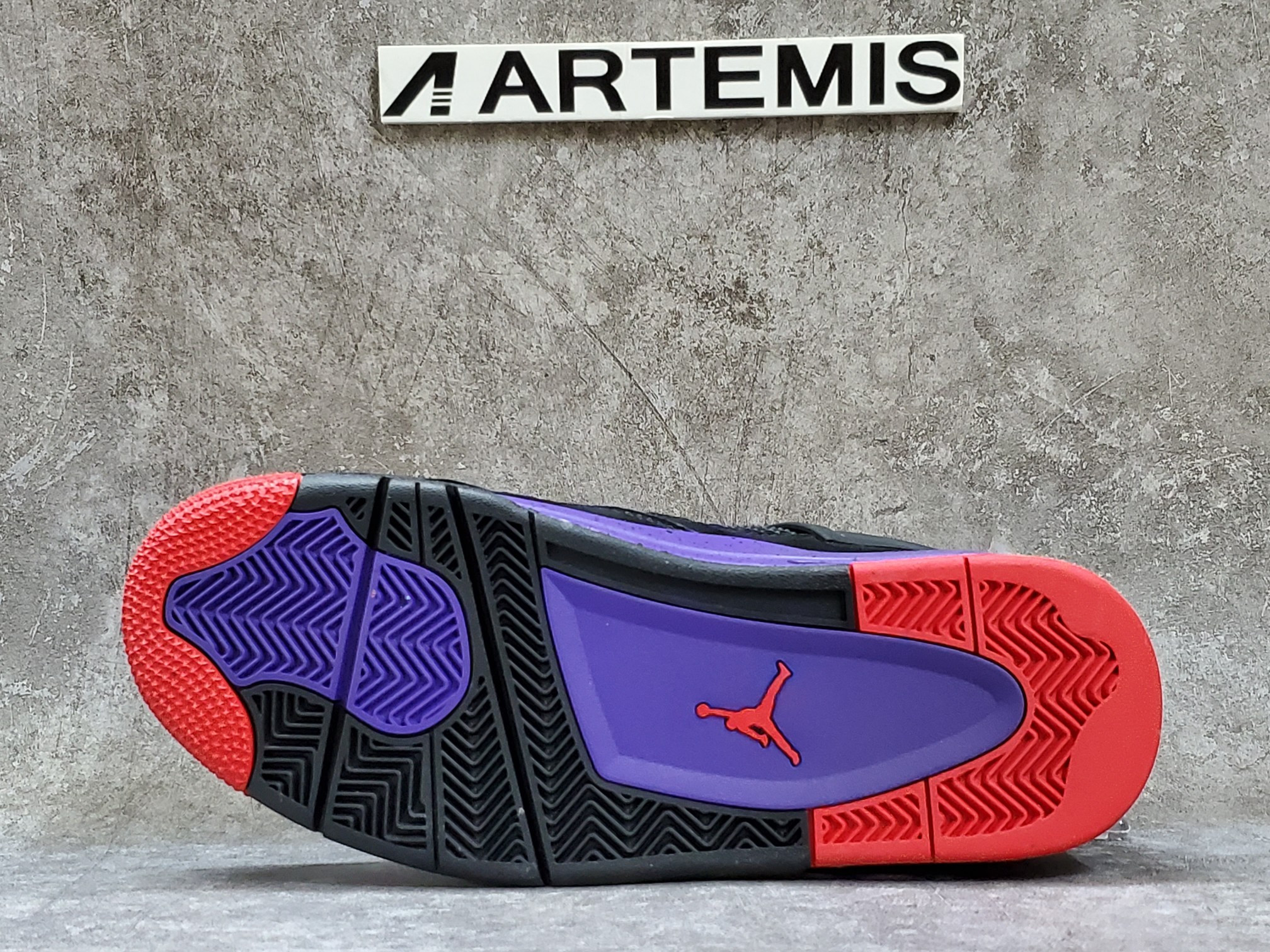 Air Jordan 4 Retro NRG