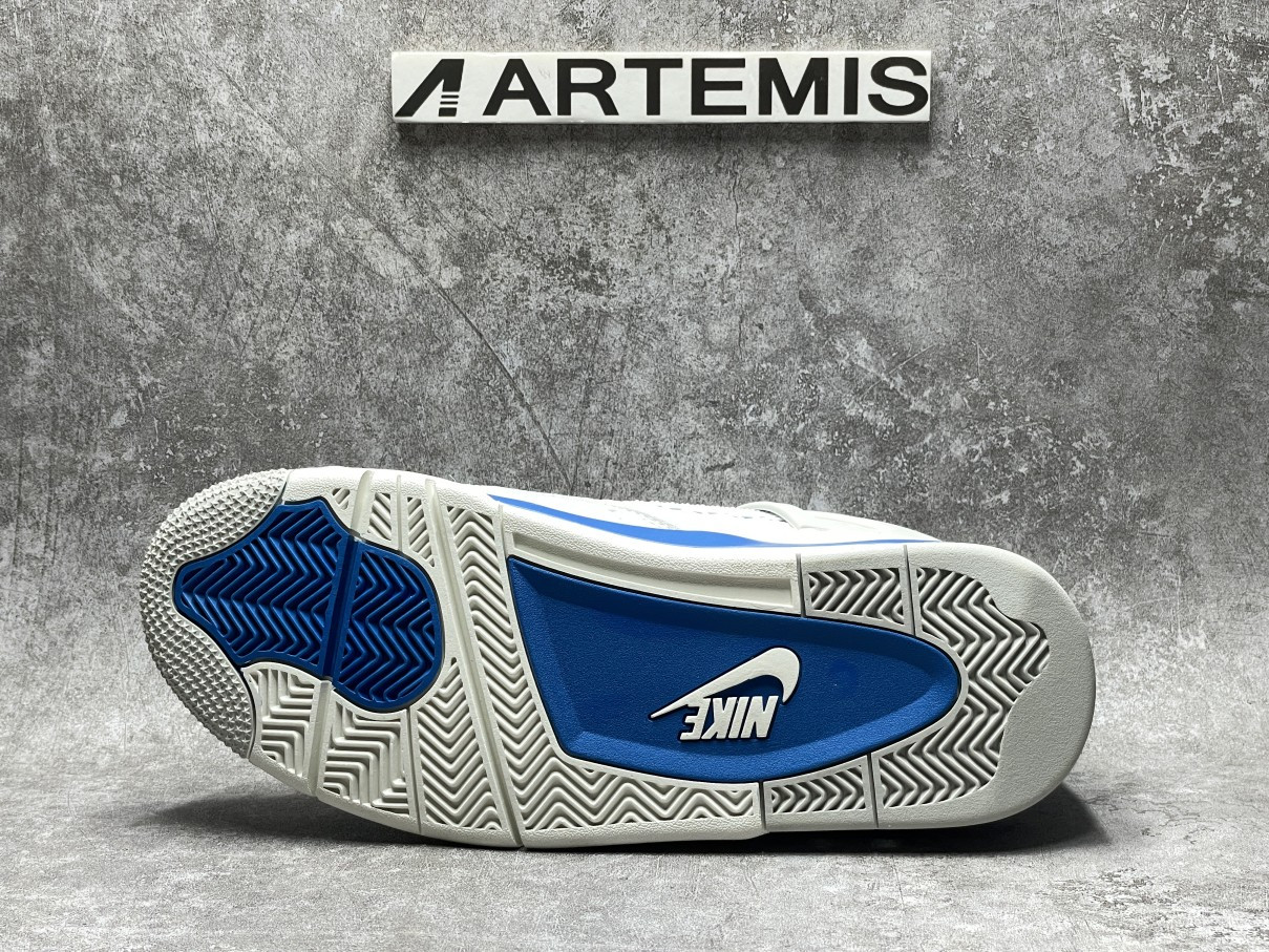 Air Jordan 4 Retro Military Blue