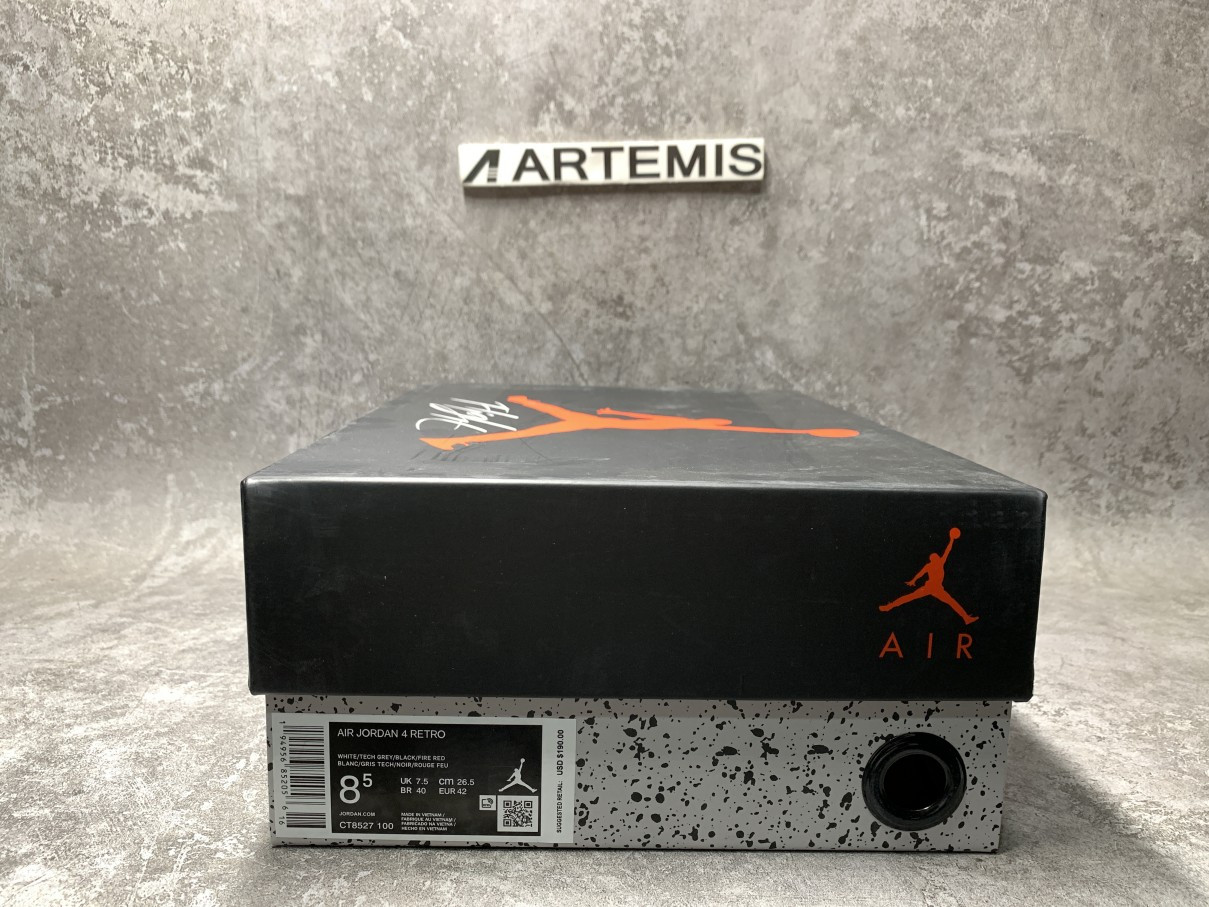 Air Jordan 4 Retro White Oreo