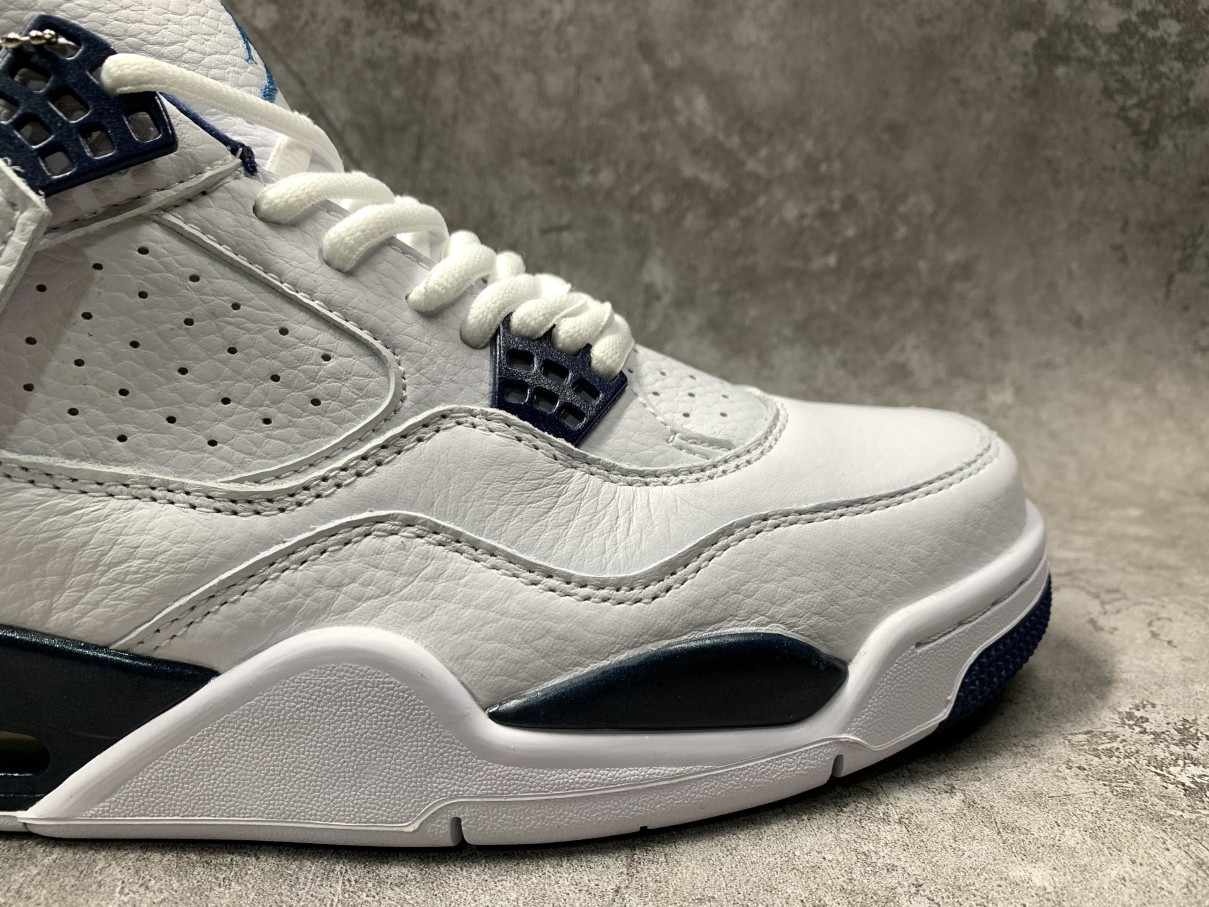 Air Jordan 4 Retro Columbia