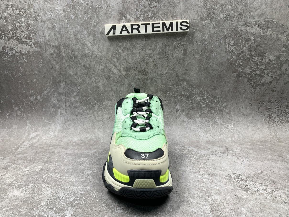 Balenciga Triple S Sneaker Very Fluo