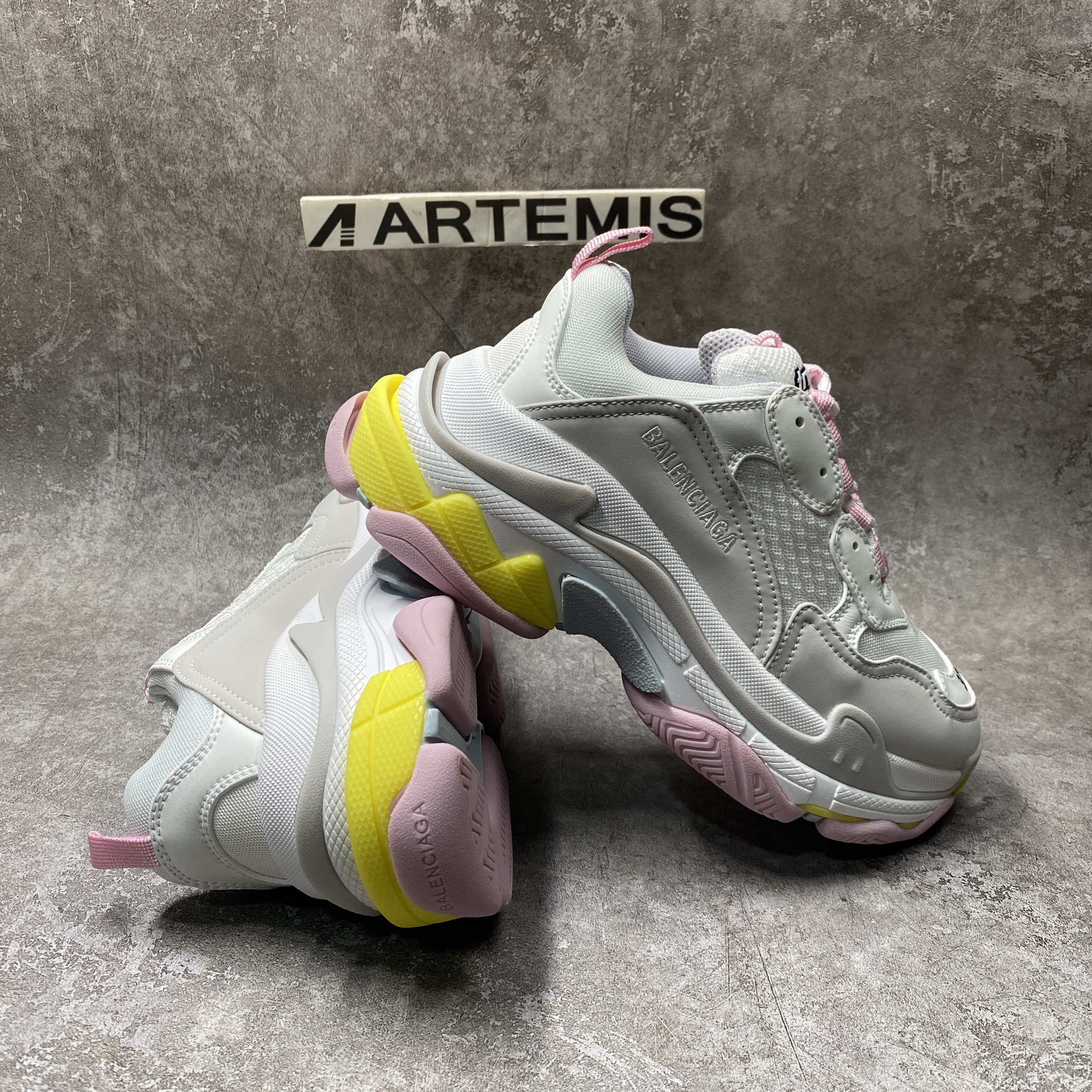 Balenciga Triple S Sneaker White Multi