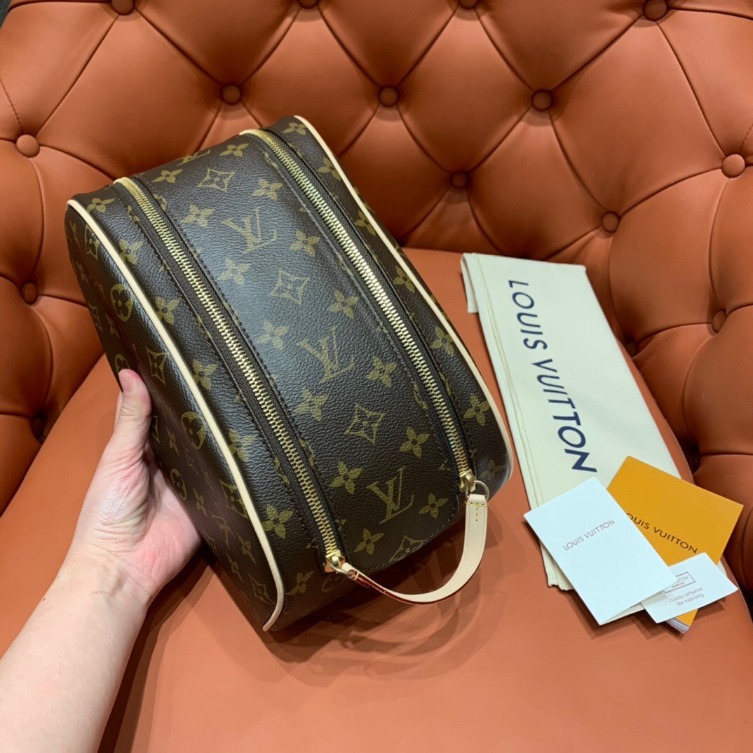 DOPP KIT TOILET POUCH M44494