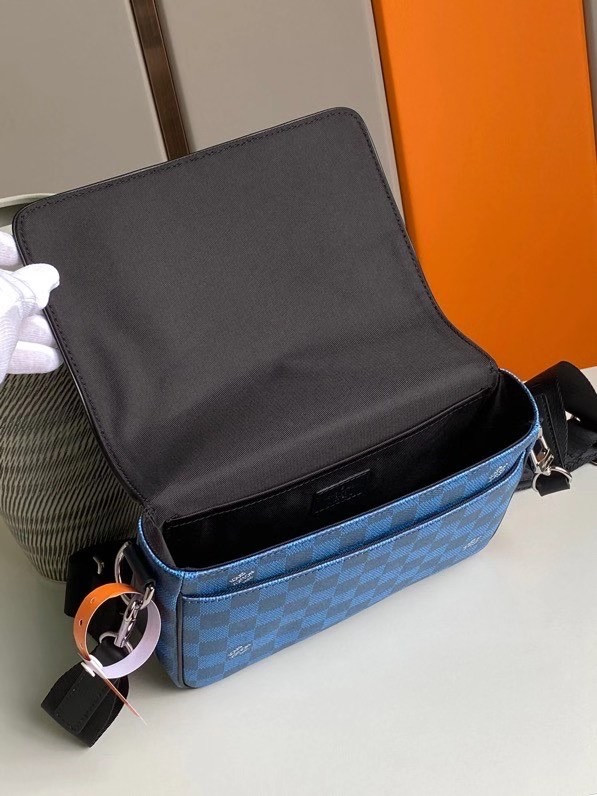 LV STUDIO MESSENGER N50026