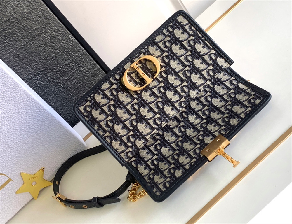 D*or 30 montaigne east-west bag with chain blue D*or oblique jacquard 21 x 12 x 6 cm / 8.5 x 4.5 x 2.5 inches