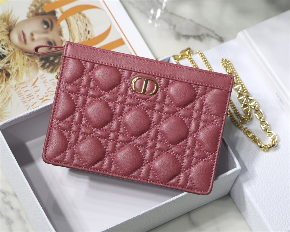 D*0r CARO ZIPPED POUCH WITH CHAIN Red S*pple Cannage Calfskin 19 x 14 x 4.5 cm
