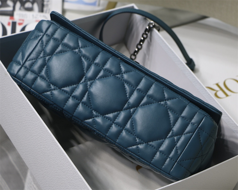 LARGE D*0r CARO BAG Navy S*pple Cannage Calfskin With Silver Hardware 29 x 18 x 10 cm