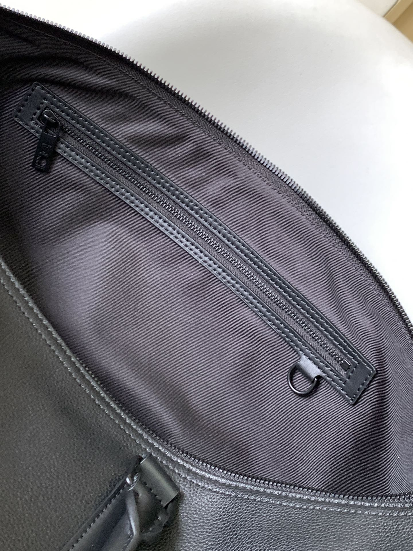 l0*is V*t0n keepall bandoulière 50 m21420