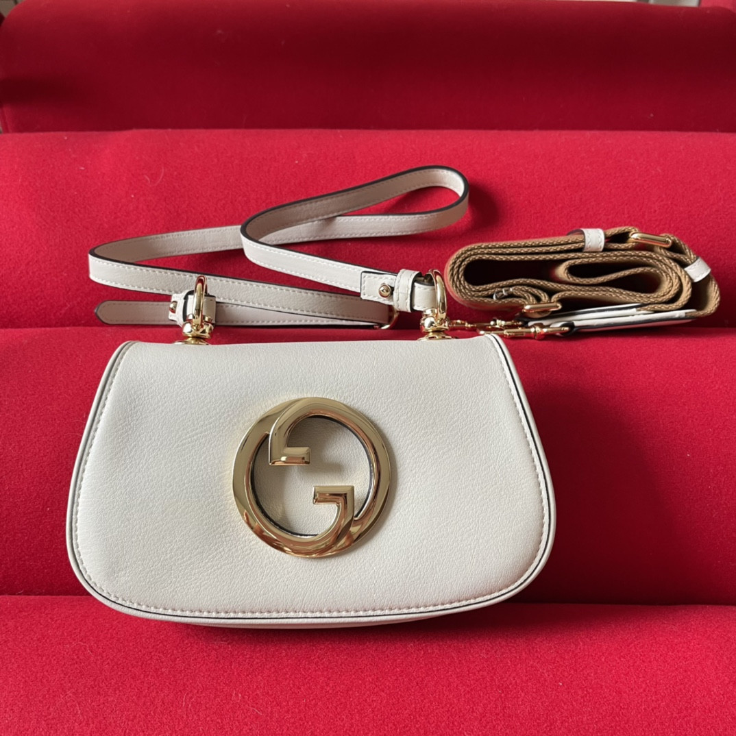 G*u*i BLONDIE MINI BAG WHITE 8.7"W x 5.1"H x 2.2"D