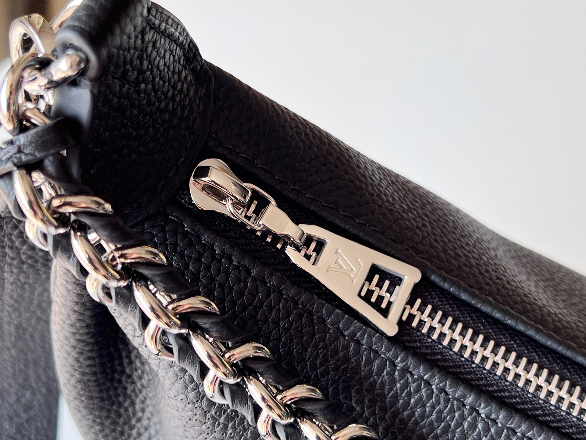 LV M22819 Baia PM 10.2 x 6.7 x 3 inches