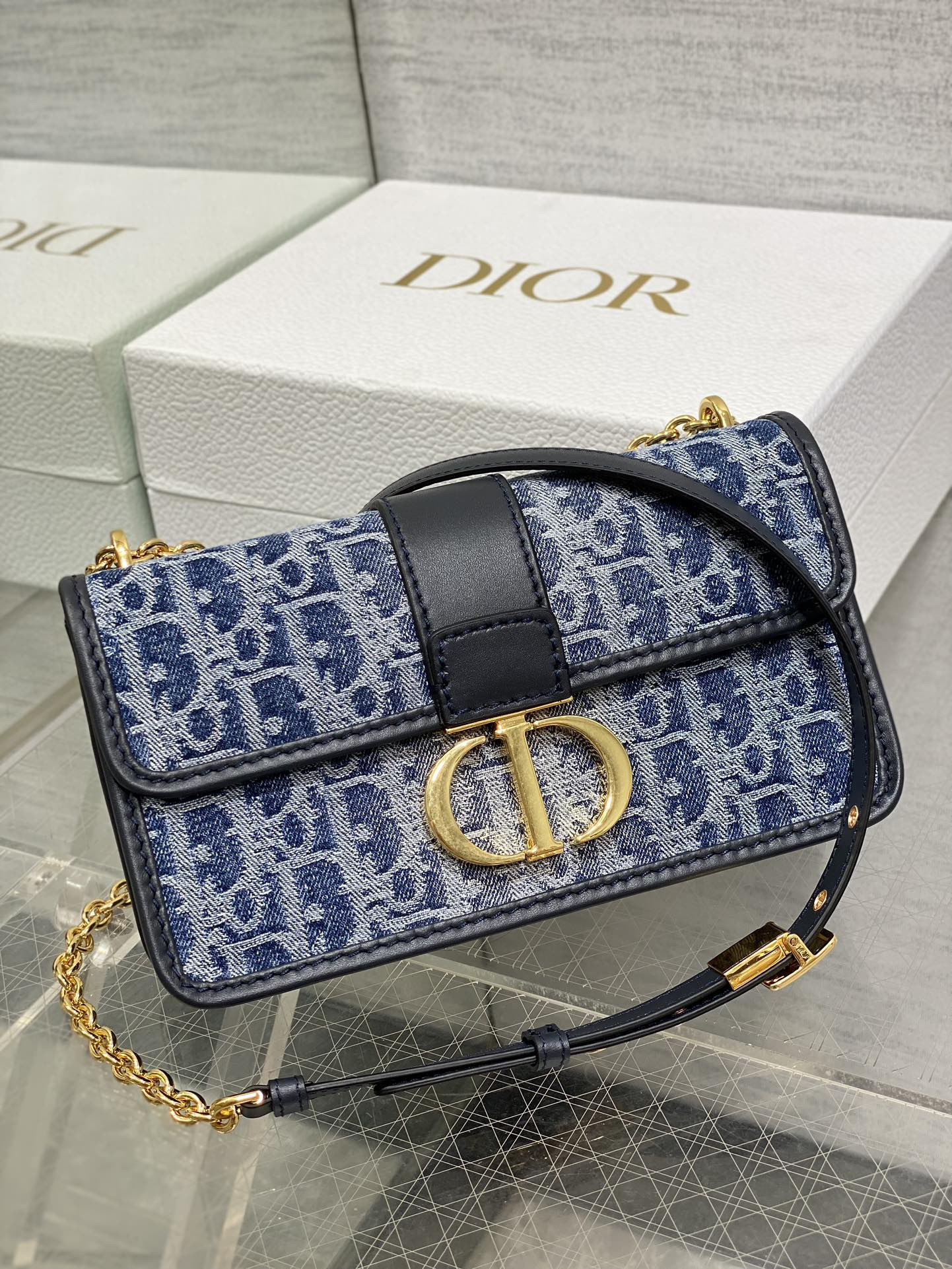 D*0r 30 Montaigne East-West Bag with Chain Blue Denim D*0r Oblique Jacquard  21 x 12 x 6 cm