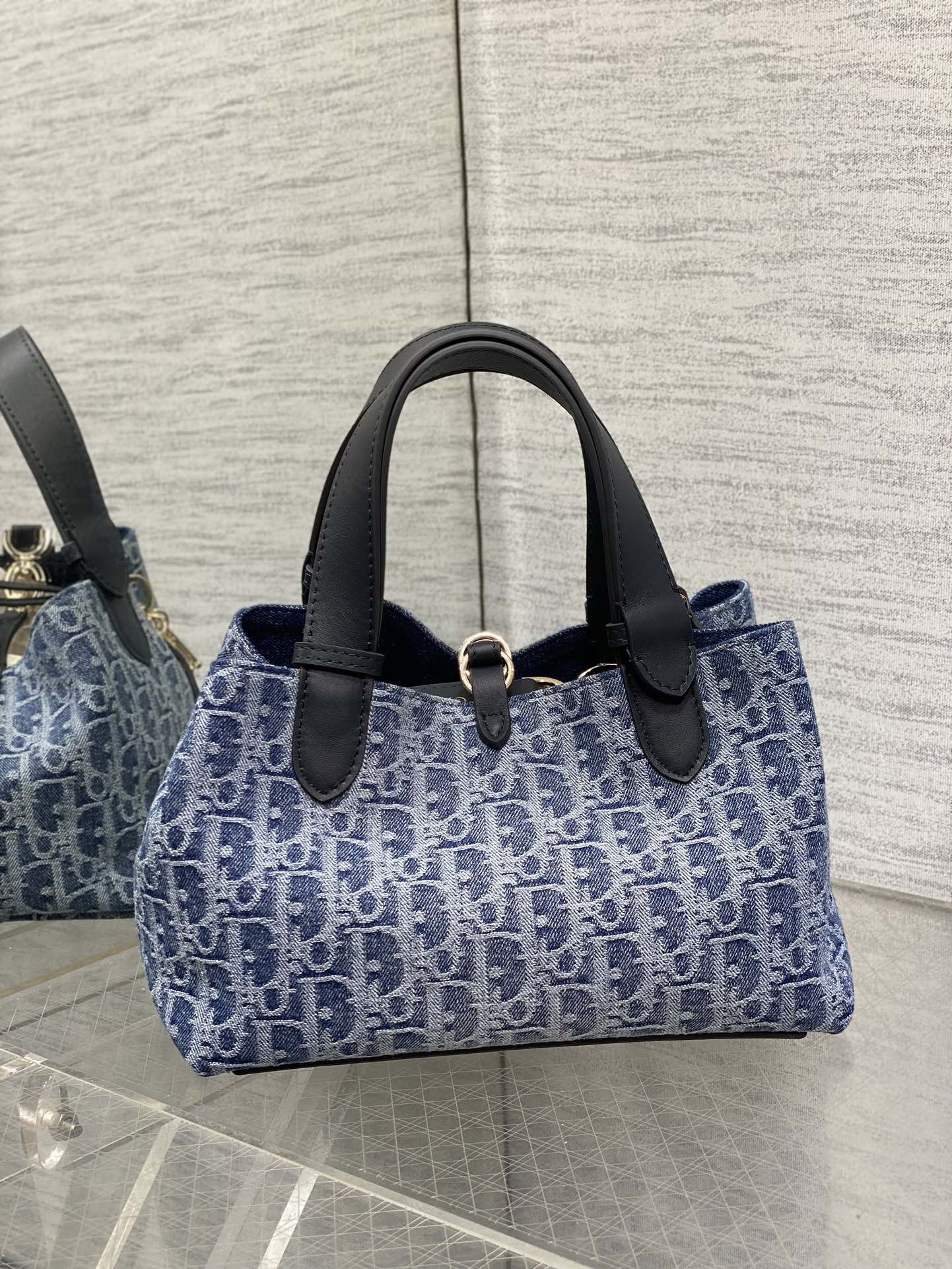 Small D*0r Toujours Bag  Blue Denim D*0r Oblique Jacquard 23 x15 x15cm