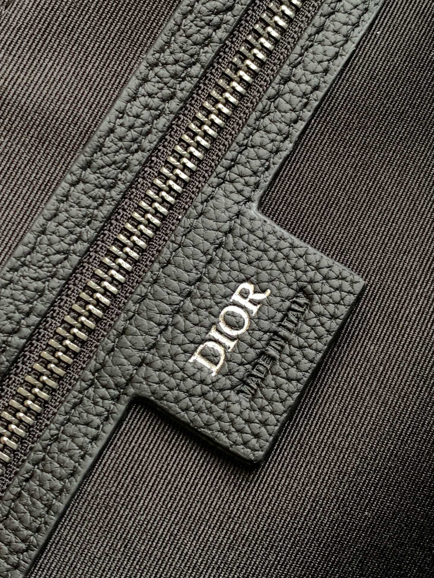 D*0r Weekender 40 Black D*0r Gravity Leather and Black Grained Calfskin  57.5 x 34.5 x 22 cm