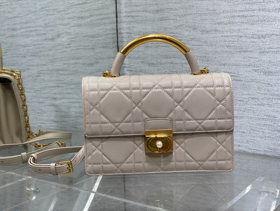 D*0r Medium D*0r Ange Bag Pink Latte Macrocannage Calfskin 26 x 17 x 9 cm