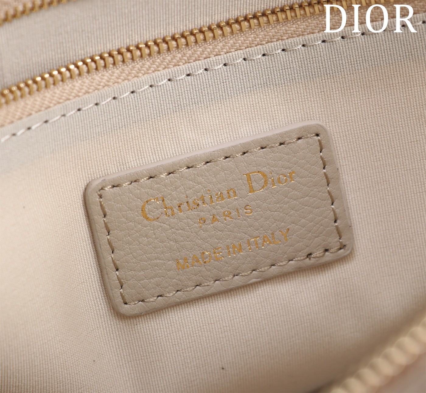 Large D*0r Caro Daily Pouch 30 x 21.5 cm
