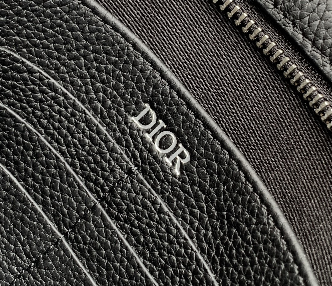 D*0r A5 Triangle Pouch 27 x 19.5 x 6 cm
