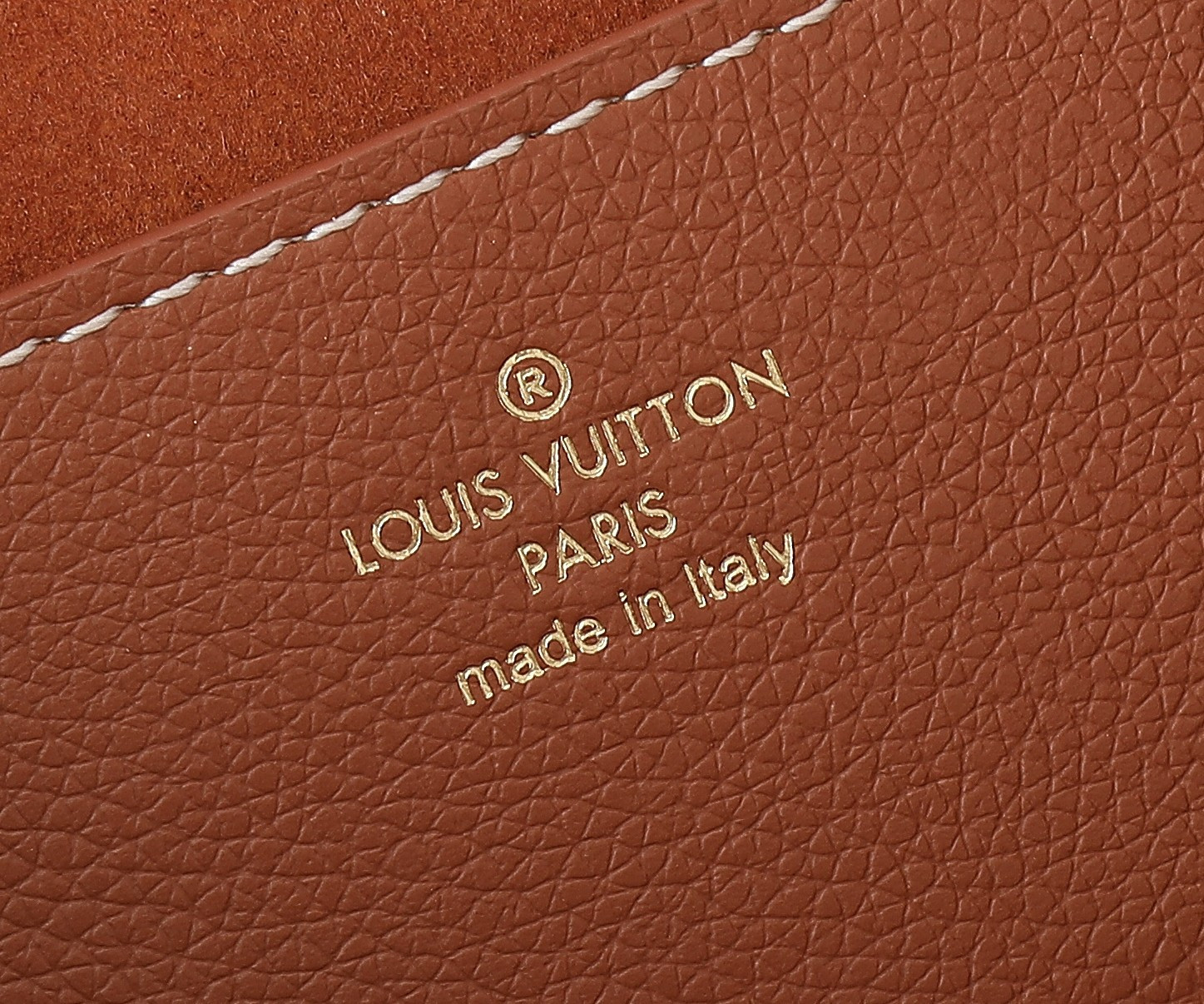 LV Soft Twist M24640 10.6 x 7.5 x 3.5 inches