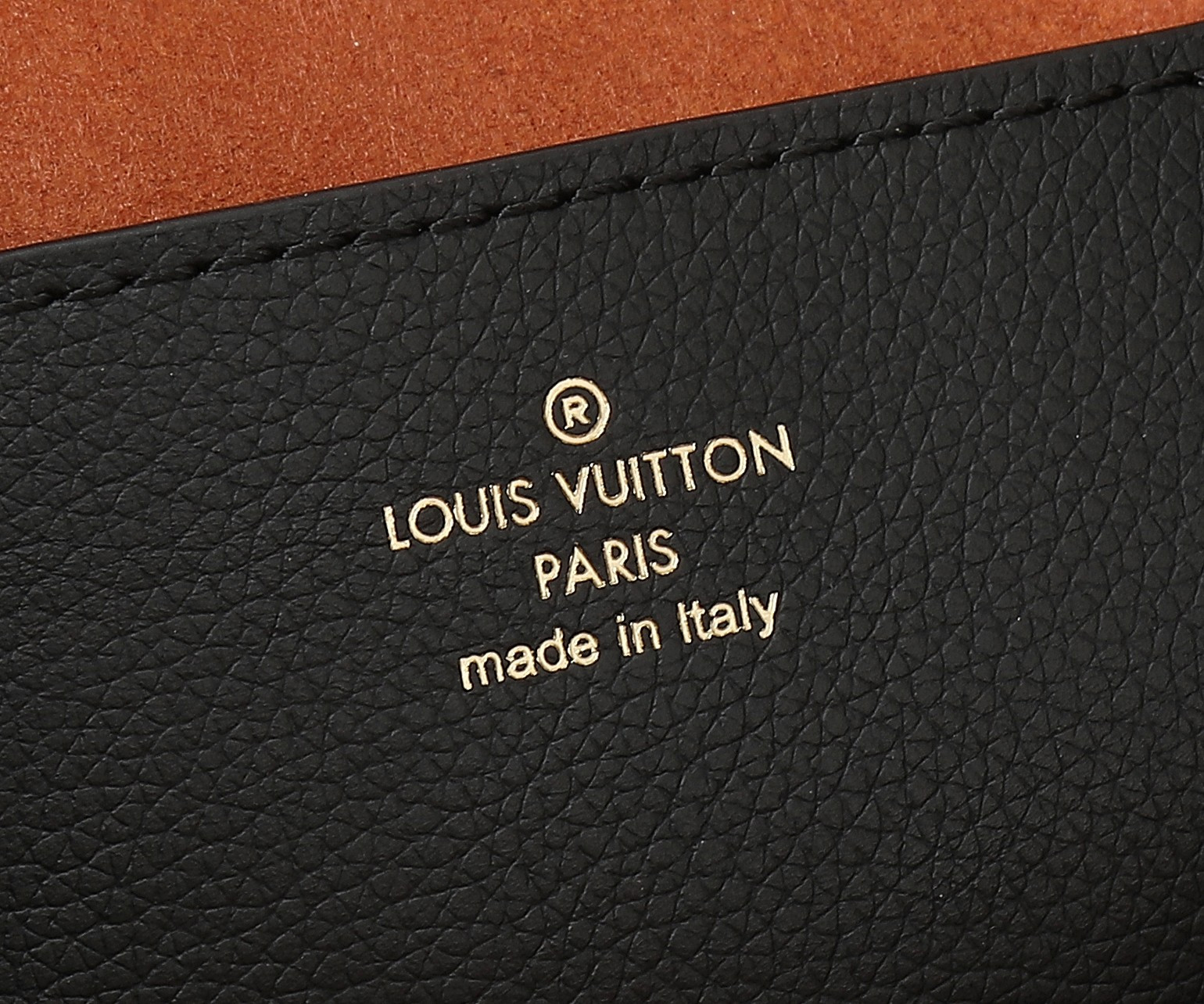 LV Soft Twist M24639 10.6 x 7.5 x 3.5 inches