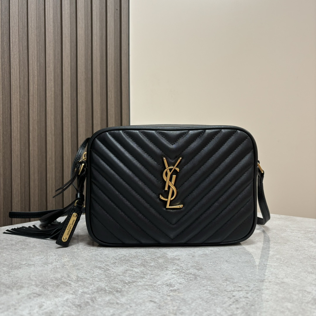 Y*L LOU camera bag in quilted leather 23x16x6cm