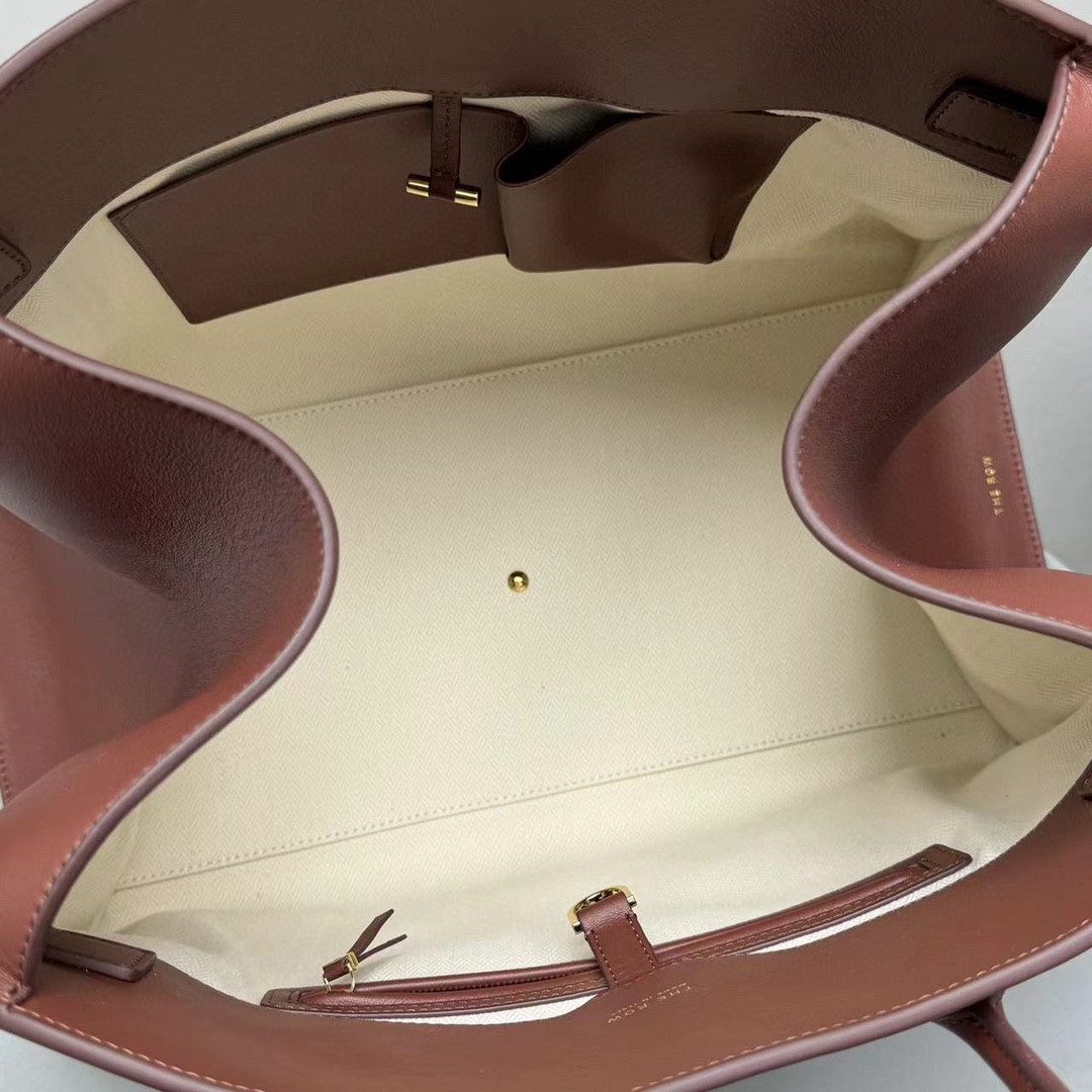 T*e R0w margaux 17 43x24x30cm