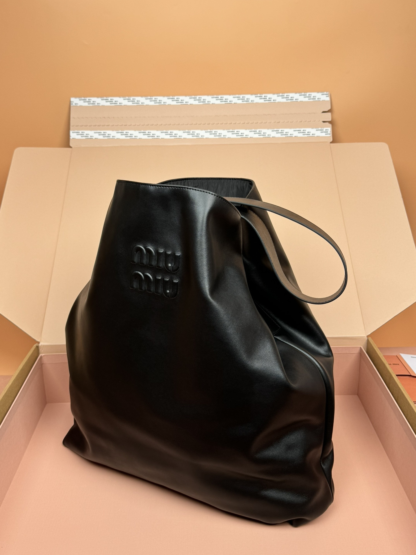 Miu Miu Leather Hobo Bag  41×46×11cm