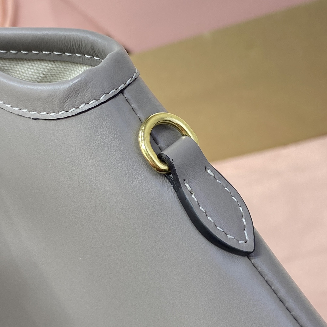 Miu Miu IVY leather bag 40x35cm