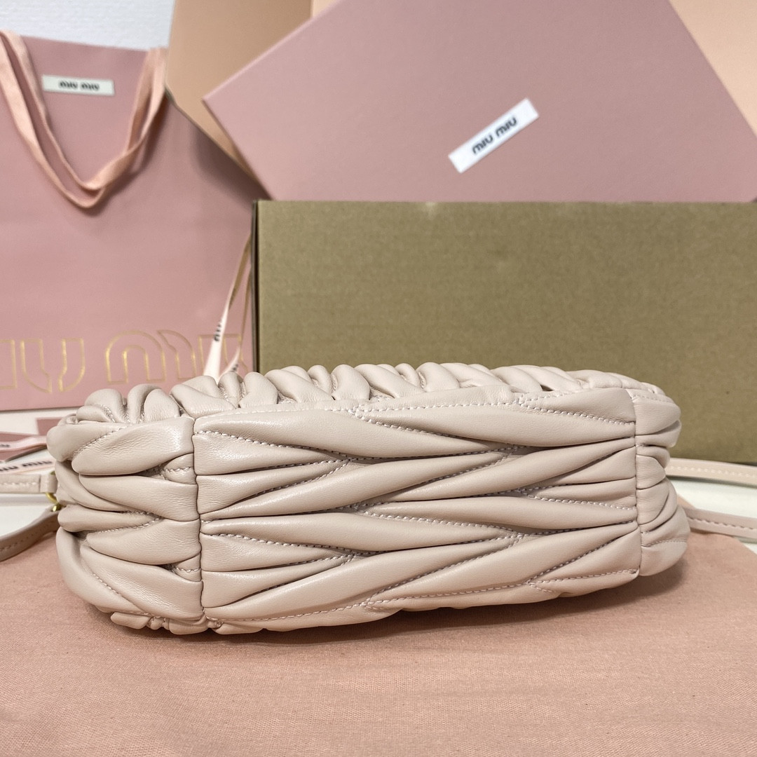 Miu Miu Wander matelassé nappa leather hobo bag 17x20x6cm