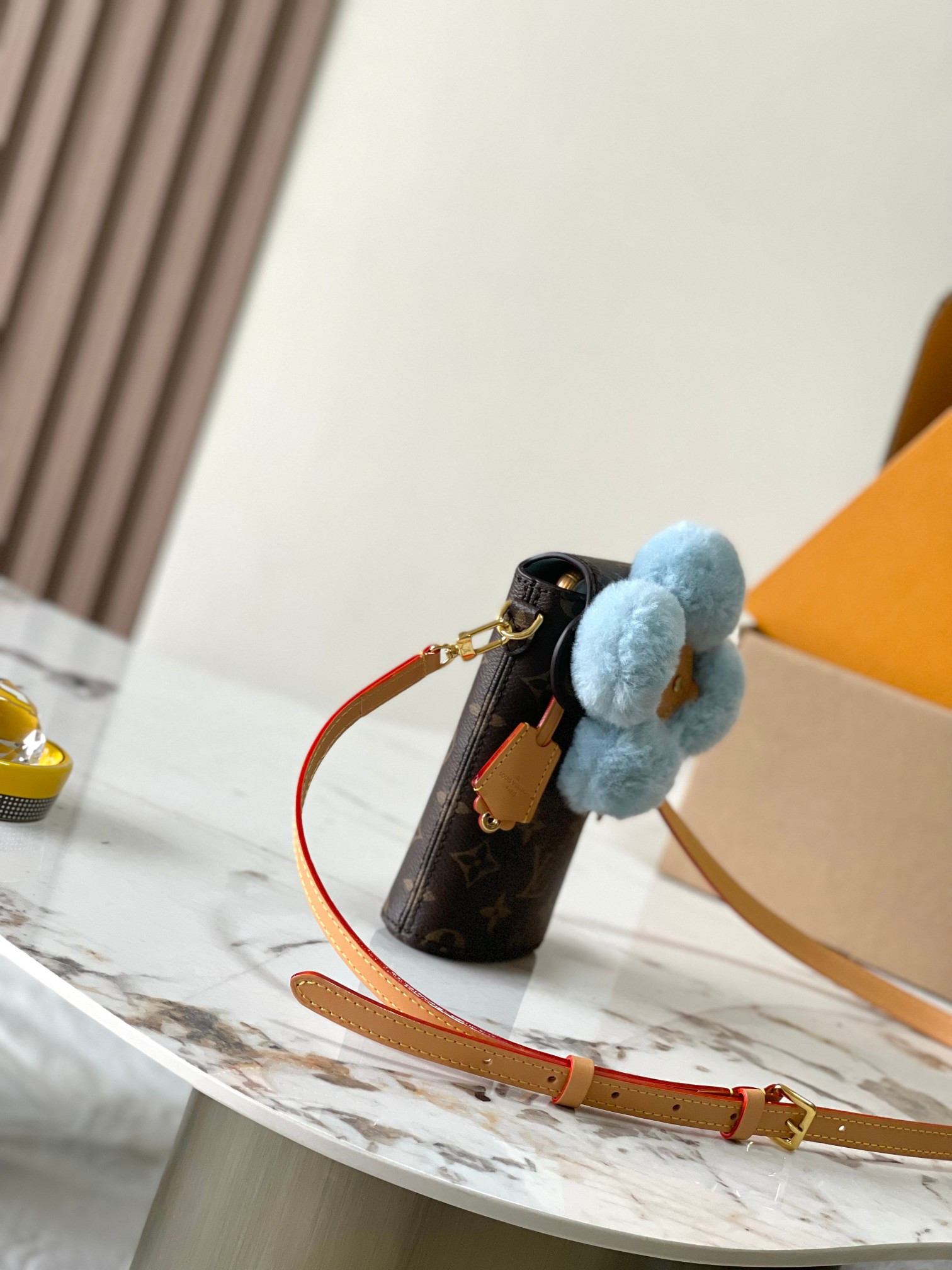 LV Vivienne Phone Pouch M12269 10x17.5x4.5cm