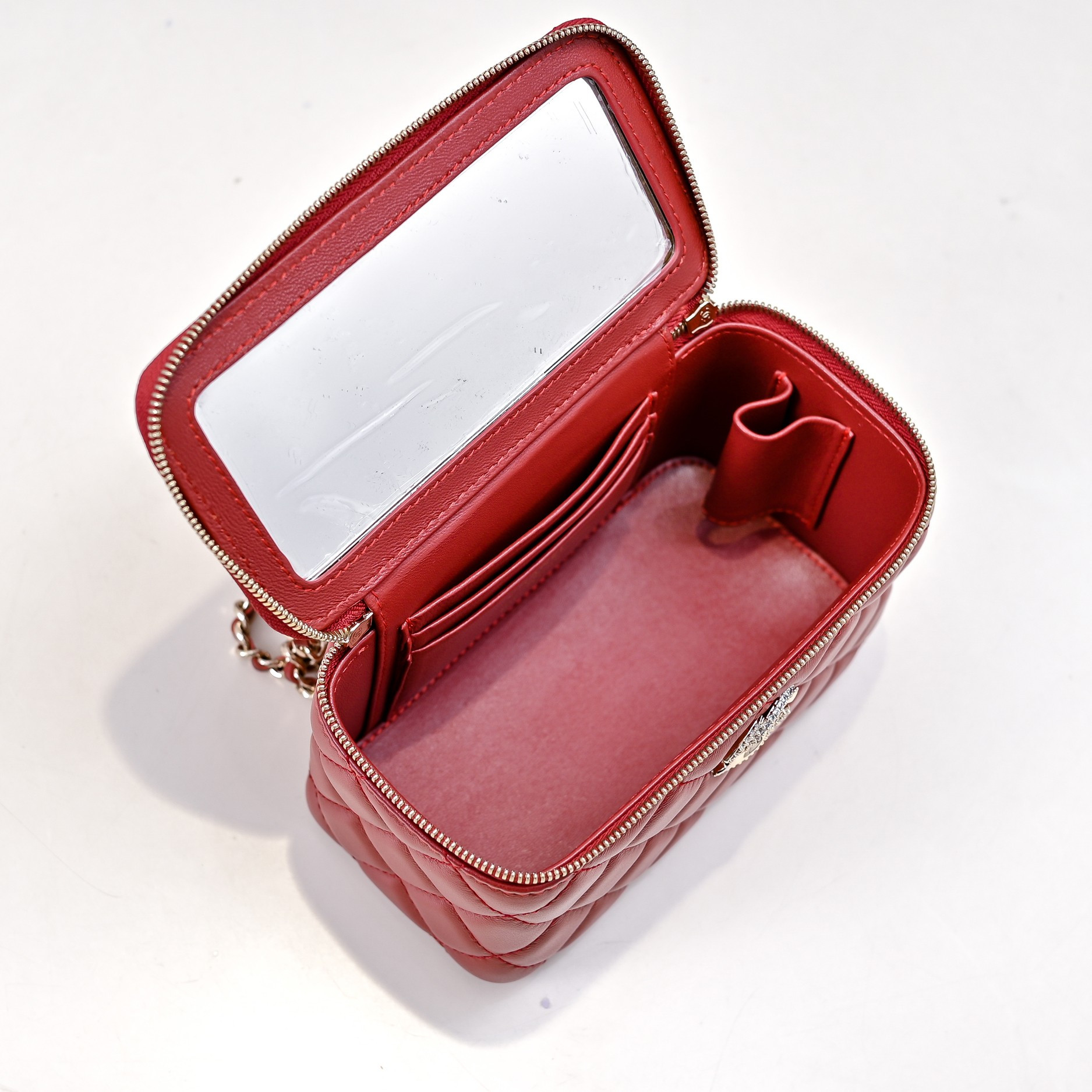 Ch*el Clutch With Chain 17cm