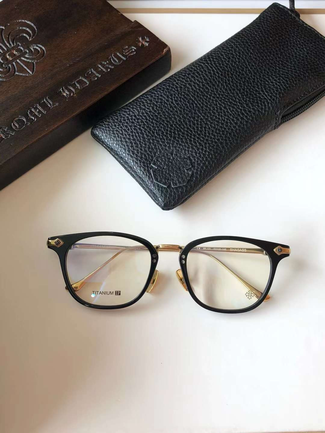 Ch**me He**ts glasses aespa