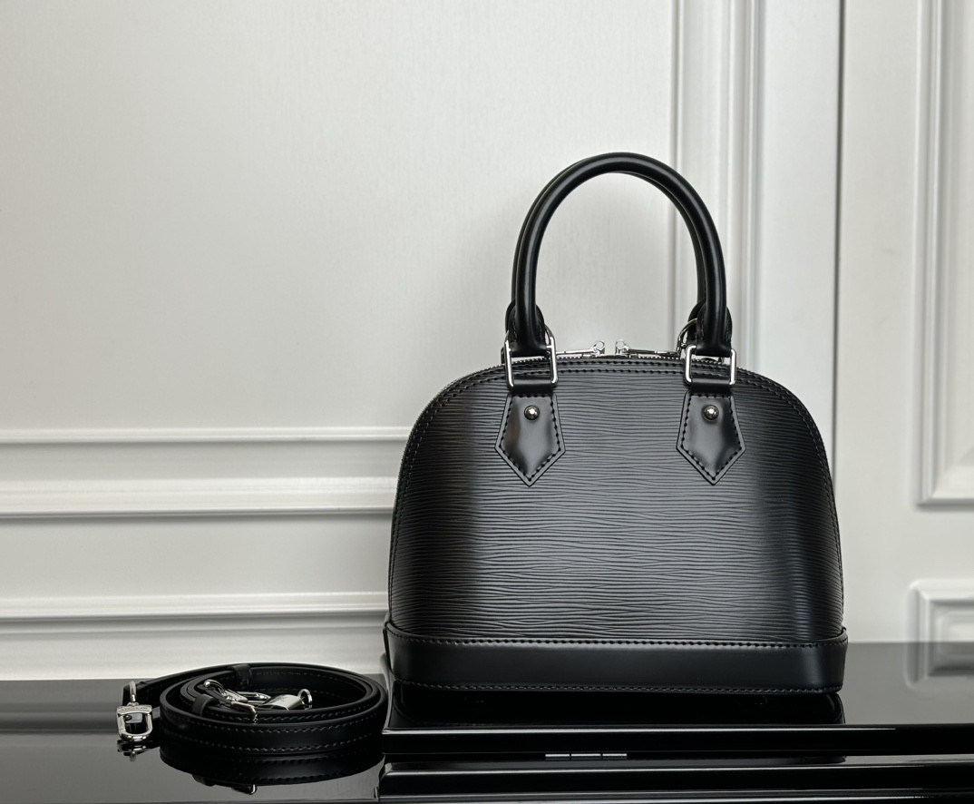 LV Alma BB M24645 23.5 x 17.5 x 11.5 cm