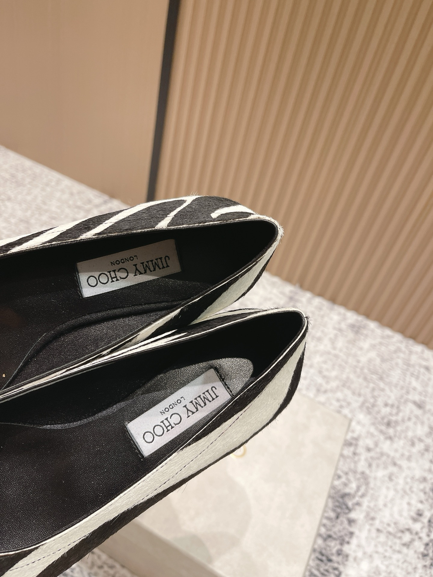 ua Ji*y Ch* scarlett ballerina flats