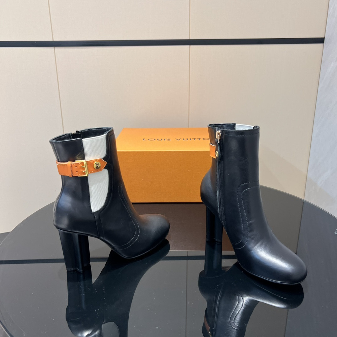 UA LV Silhouette Ankle Boot 9.5cm Heel